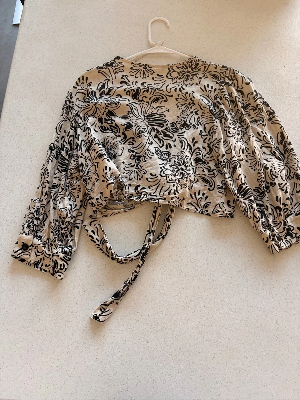 Zara Black Floral Tie-Front Cream Crop Blouse